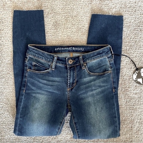 HP🎉• Articles of Society Denim Jeans Raw Ankle Women Pant - Picture 2 of 11